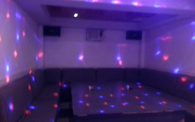 FAP Exzel Hotel and KTV Bar