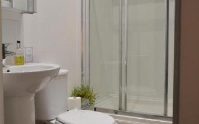 Ground Floor City Retreat