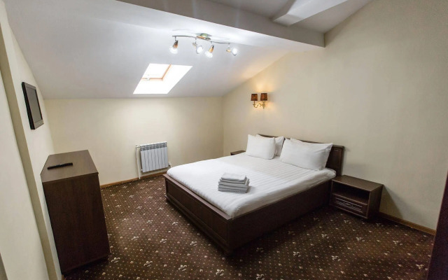 Matreshka Hotel