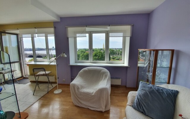 Максимус на Троицкой