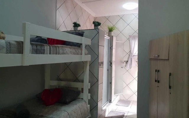 Hartsklop Guest Farm Hostel