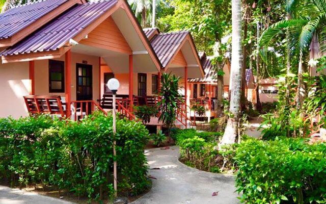 Sea Flower Resort (SHA Extra Plus)