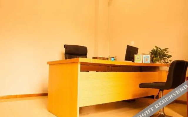 Palm Lake Serviced apartment