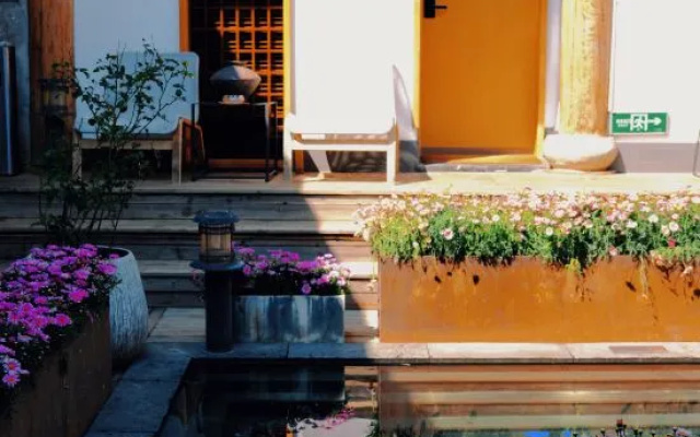 Manshe · Snow Mountain View Private Residence (Baisha Old Town Branch) – Outside – Lijiang