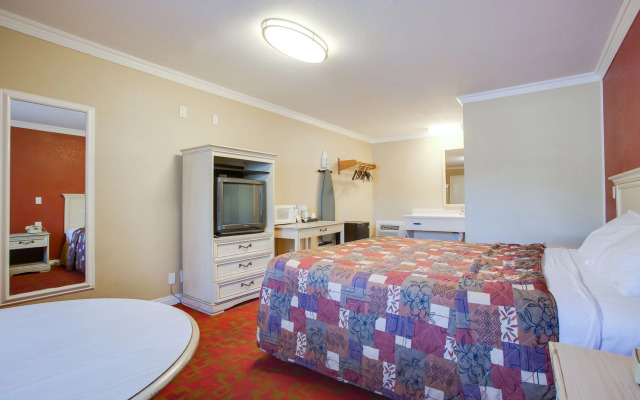 Abby's Anaheimer Inn