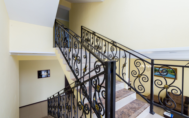 Sariya Hotel