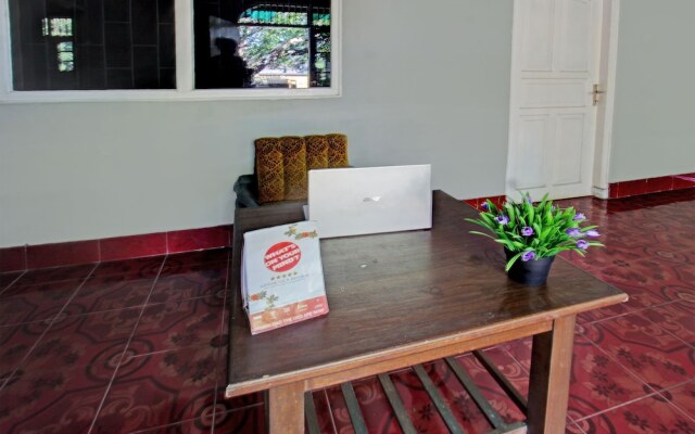 SPOT ON 92973 Madani Syariah Guesthouse