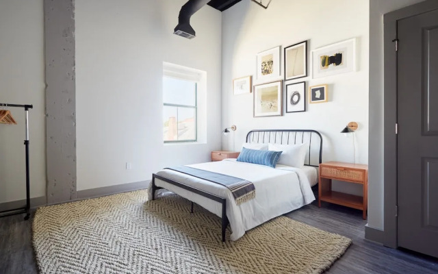 Kasa Altmayer Savannah