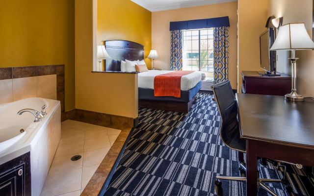 Best Western Plus Barsana Hotel & Suites