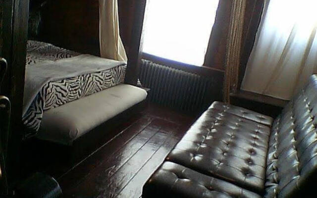 The Celebrities Hotel