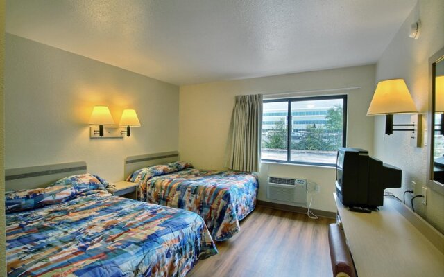 Clarion Pointe