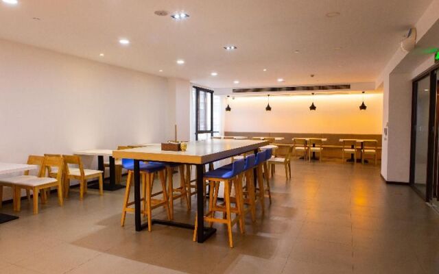 Hanting Hotel Shanghai Songjiang Sheshan Store