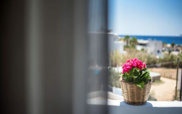 Melidron Hotel & Suites