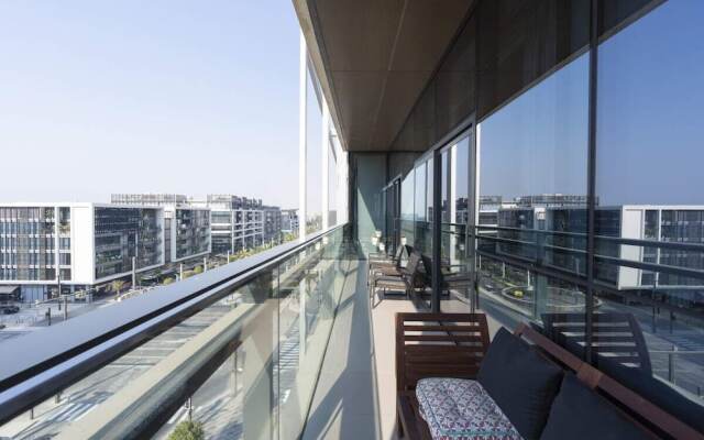 Luxury Apartment Stroll Away From City Walk