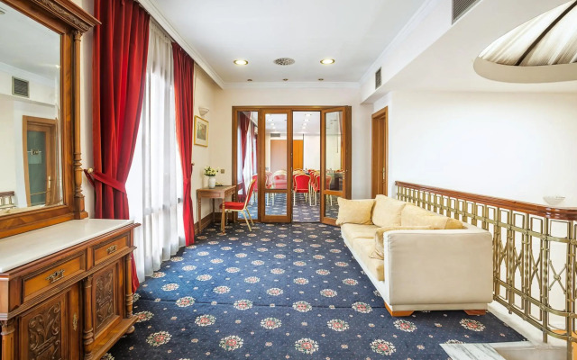 Minerva Premier Hotel