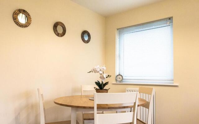 Waterside Lodge by PAY AS U STAY