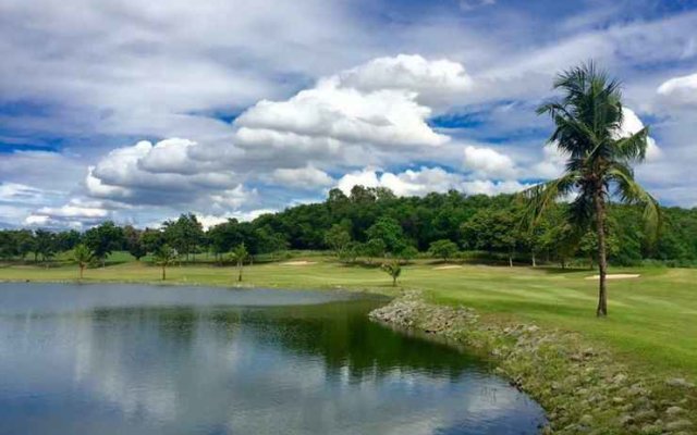 Burapha Golf And Resort