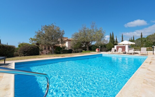 Villa Dionysus 373