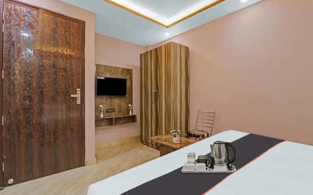 Collection O 90895 Hotel The Palacio - Govind Nagar