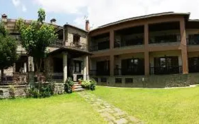 Etheres Tzoumerkon Mountain Resort