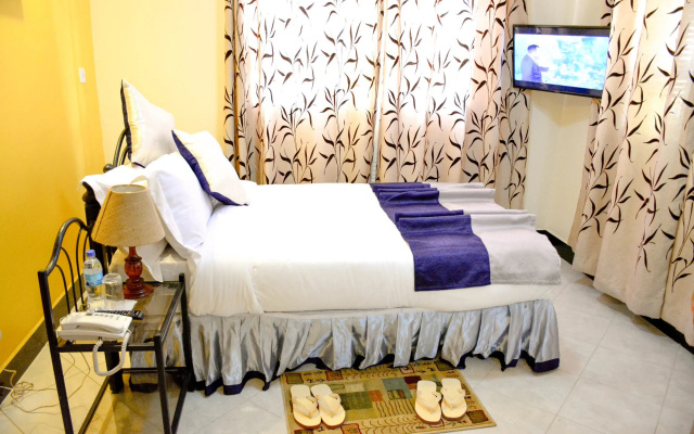 Crest Safari Lodge
