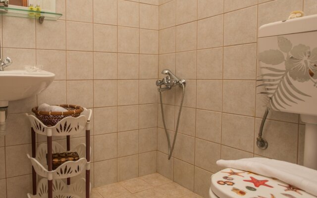 Kalamaki Sight Irene's