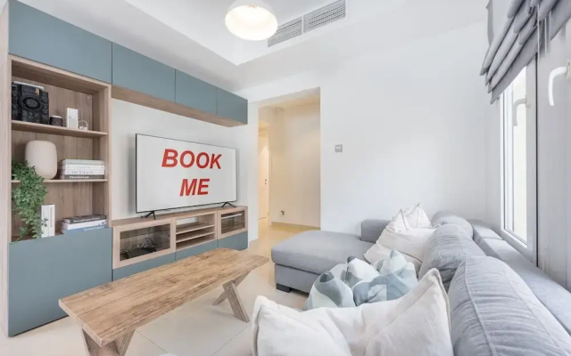 Luxurious Spacious 3-bedroom Villa With Private Pool at Springs 10
