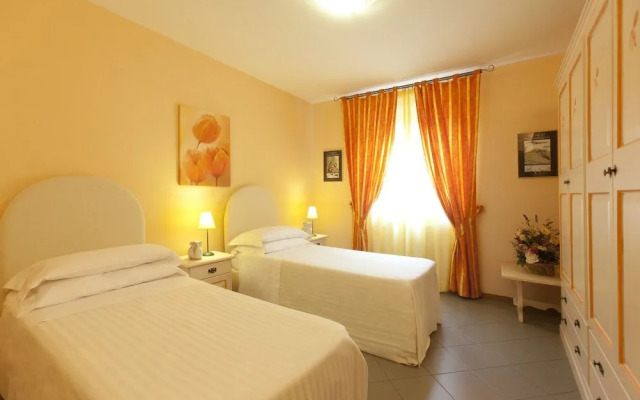 Valle del Buttero Hotel Residence