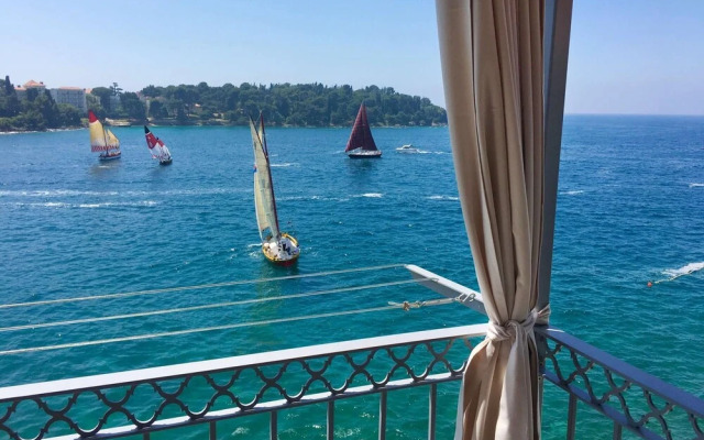 Panorama Antonia Two-bedroom Apartment