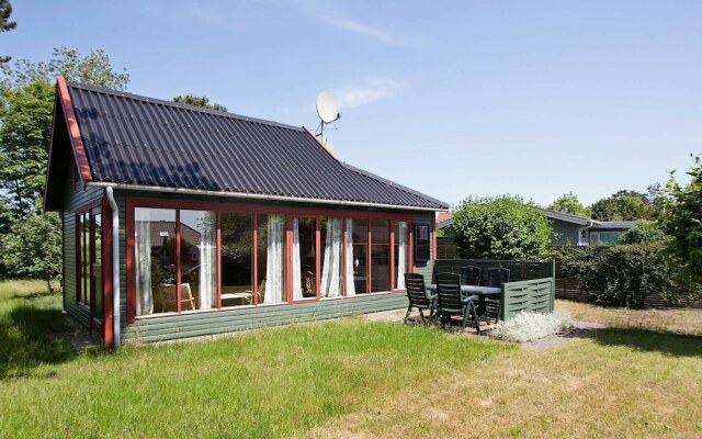 6 Person Holiday Home in Store Fuglede