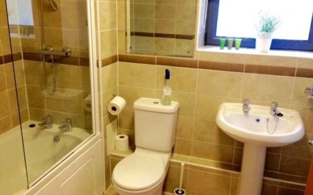 Baltic Quay Apartments Week2Week