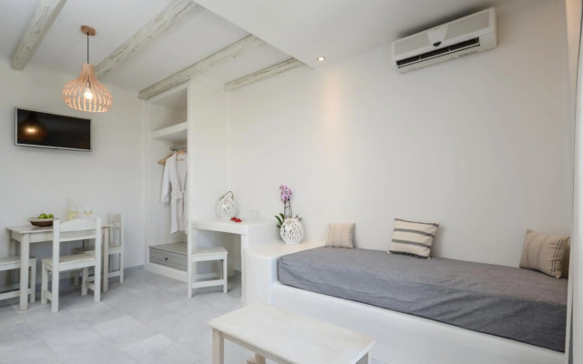Agnanti Hotel