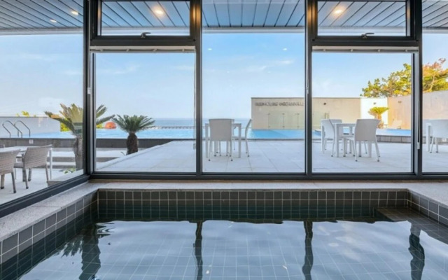 Pohang Red House Ocean Hills Pension