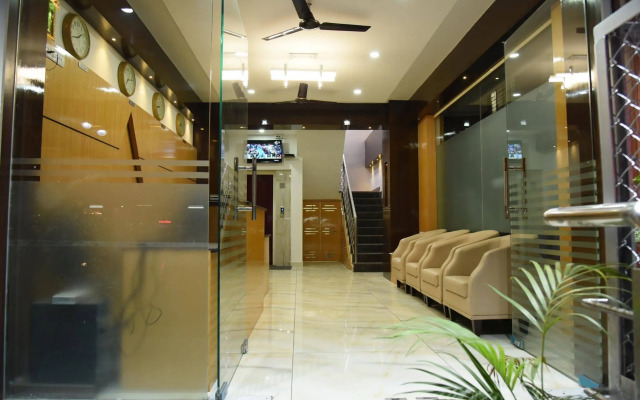 Hotel Raama Grand