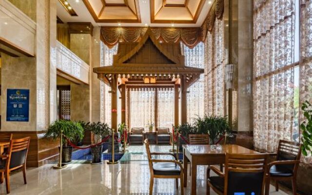 Yunqi Hotel