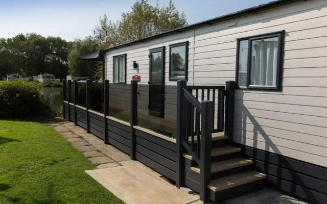 Rosedale Lakeside Lodge