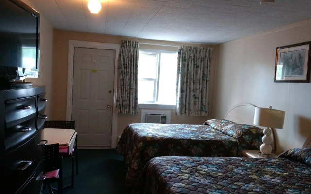 Skyline Motel & Campus Inn
