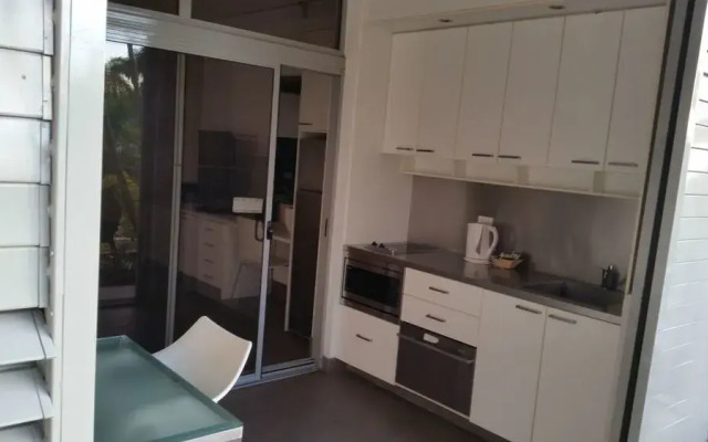 Seascape Holidays - Club Tropical Apts