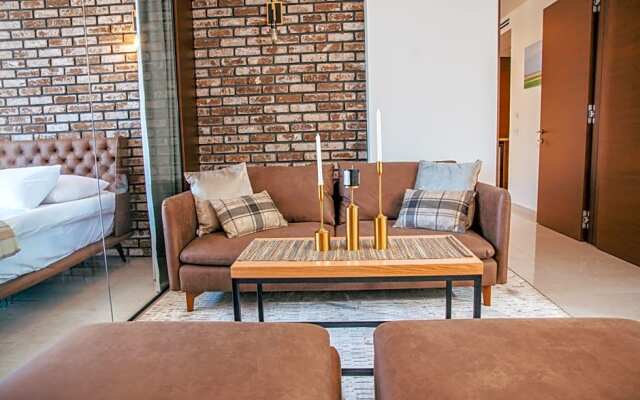 Hilltop luxury suites