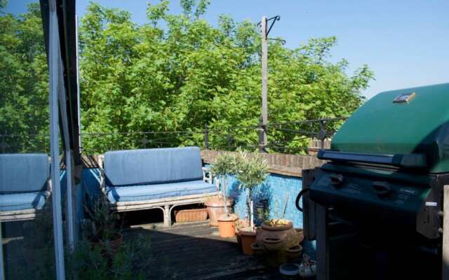 Islington 2 Bedroom Flat With Roof Terrace