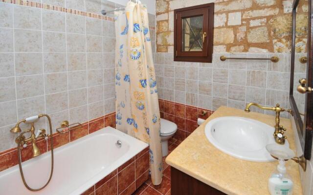 Villa Koutsoypia Stone House