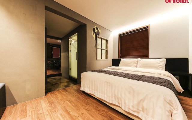 Newyork Hotel