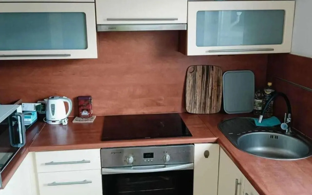 Rumia - Apartment - Sleeps 8 - Parking - Seaside