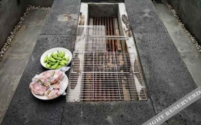 Tengchong Xitang Rehai Sulfur Hot Spring Boutique Lodge