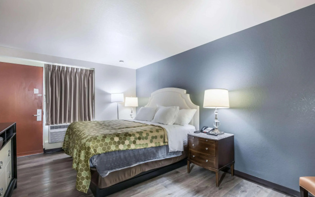 Econo Lodge Neenah
