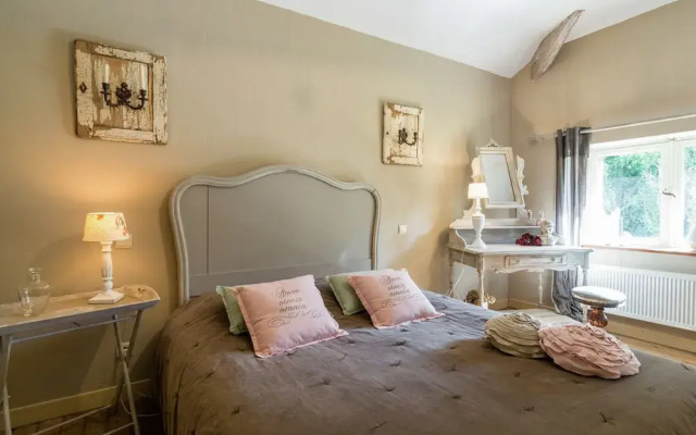 Quaint Holiday Home in Bievre in the Forest
