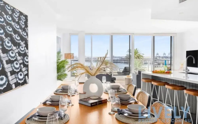 Beach Street Luxury 3 Bed With Beach Bay Views