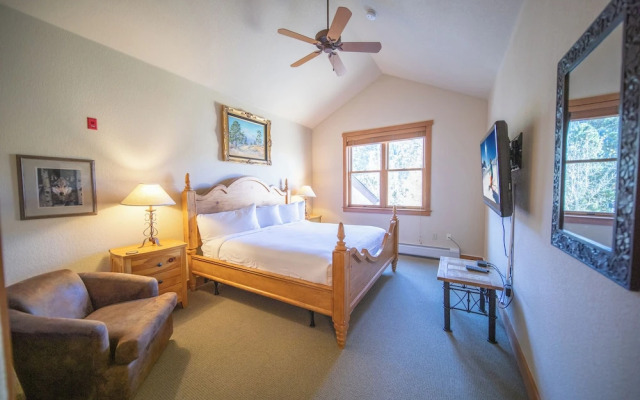 Red Hawk Townhomes 2337