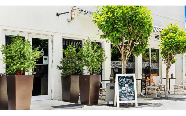 Roami at Habitat Brickell