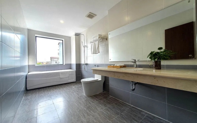 Momali Hotel Ninh Binh